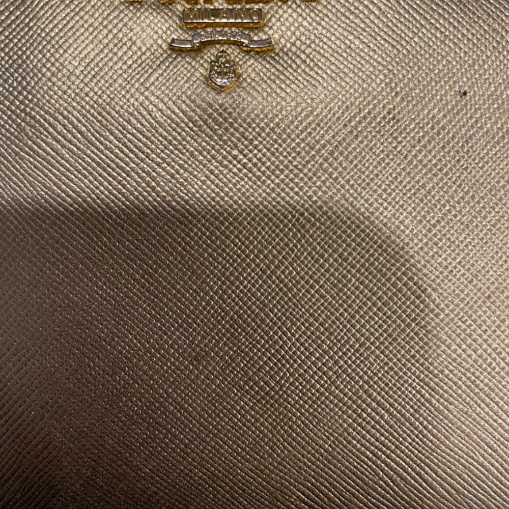 Prada Wallet - Picture 6 of 7